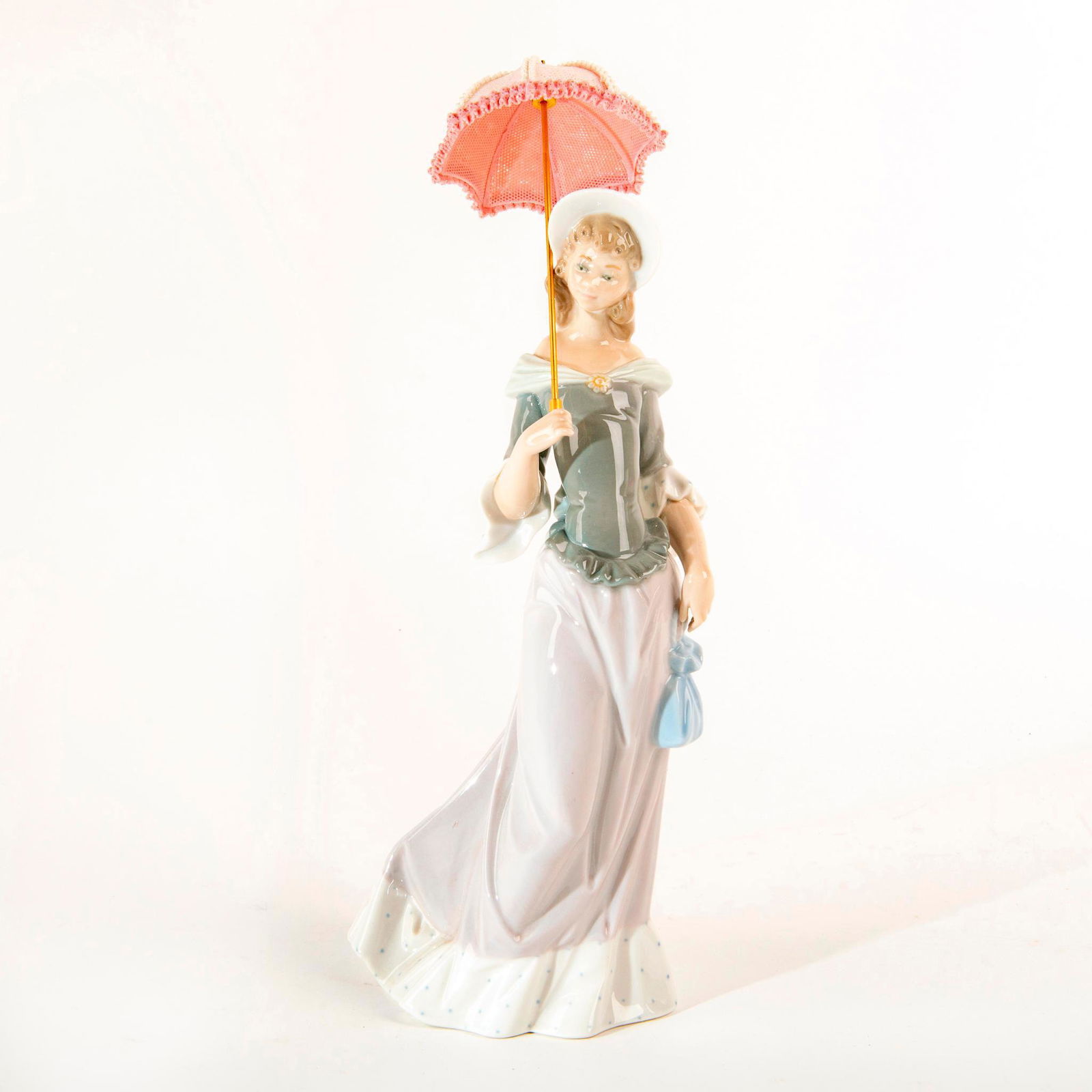 Walking 1005003 - Lladro Porcelain Figure (1 of 3)