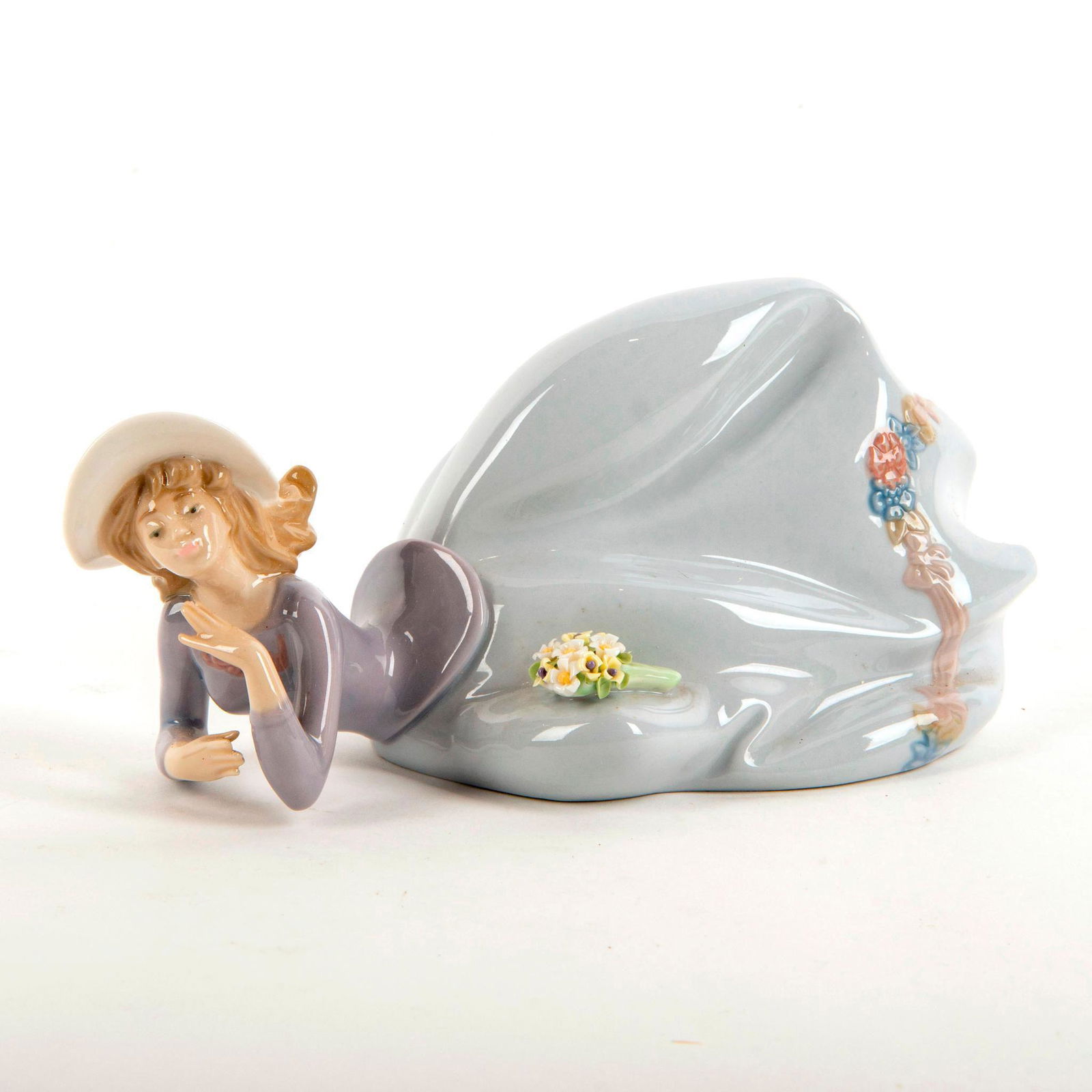 Pretty Pose 1005589 - Lladro Porcelain Figure (1 of 3)