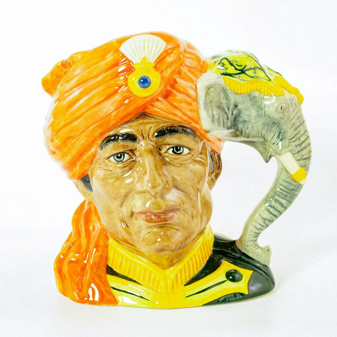 Elephant Trainer D6841 - Large - Royal Doulton (1 of 3)