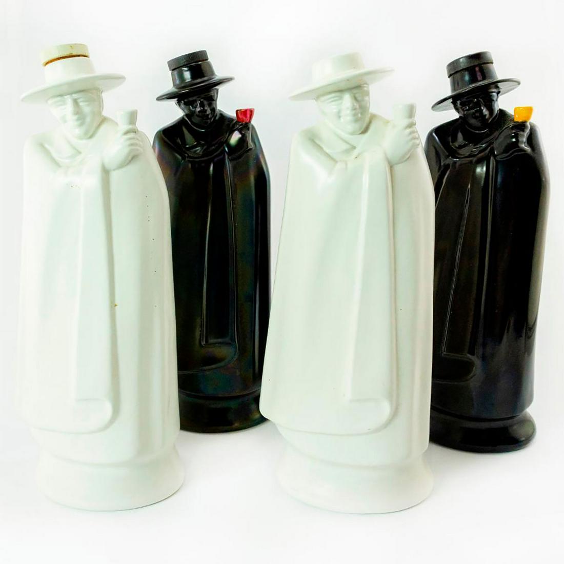 4 Wedgwood and Royal Doulton Sandeman Decanters (1 of 5)