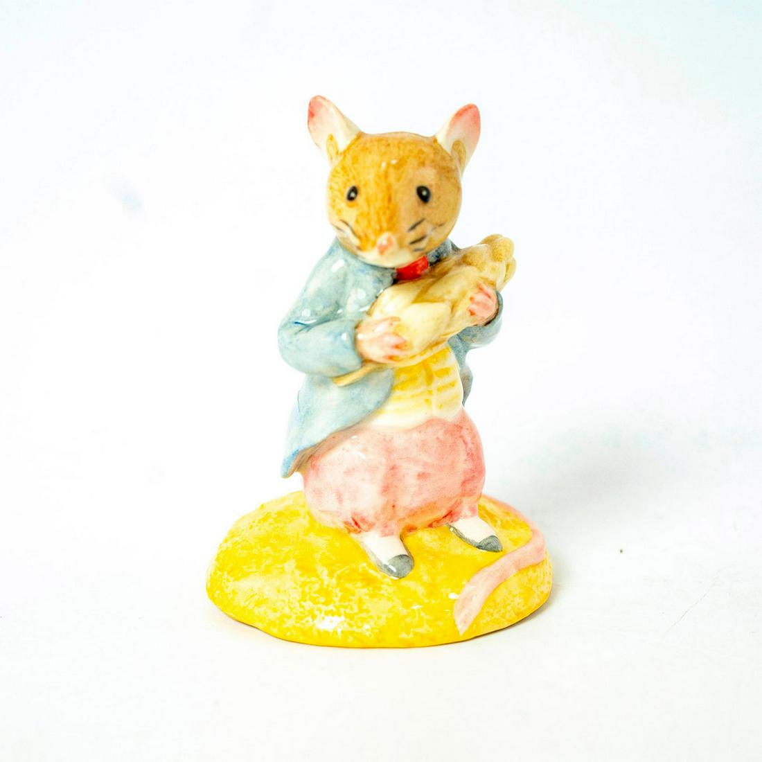 Johnny Town-Mouse Eating Corn - New Beswick - Beatrix (1 of 3)