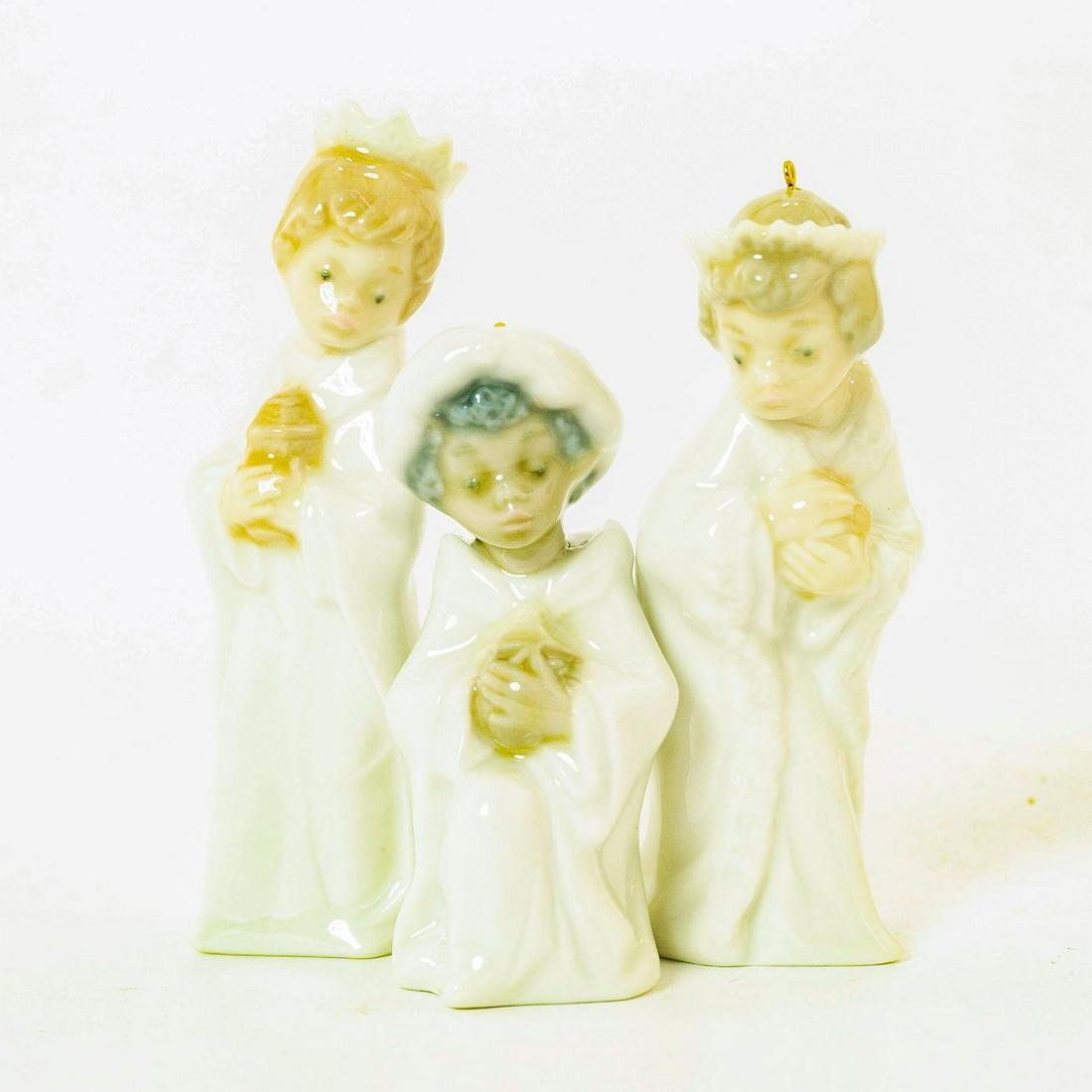 Three Kings 1005729 - Lladro Porcelain Ornament (1 of 9)