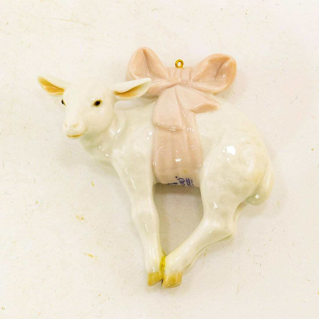 Nativity Lamb 1005969 - Lladro Porcelain Ornament (1 of 4)