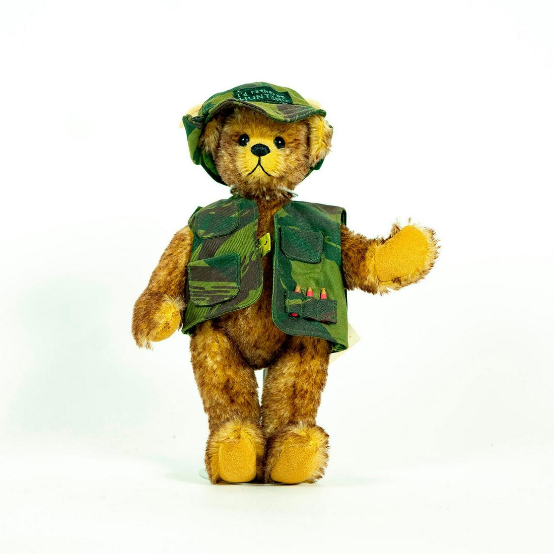 Wilder Cubs Teddy Bear, Harry, The Hunter (1 of 3)