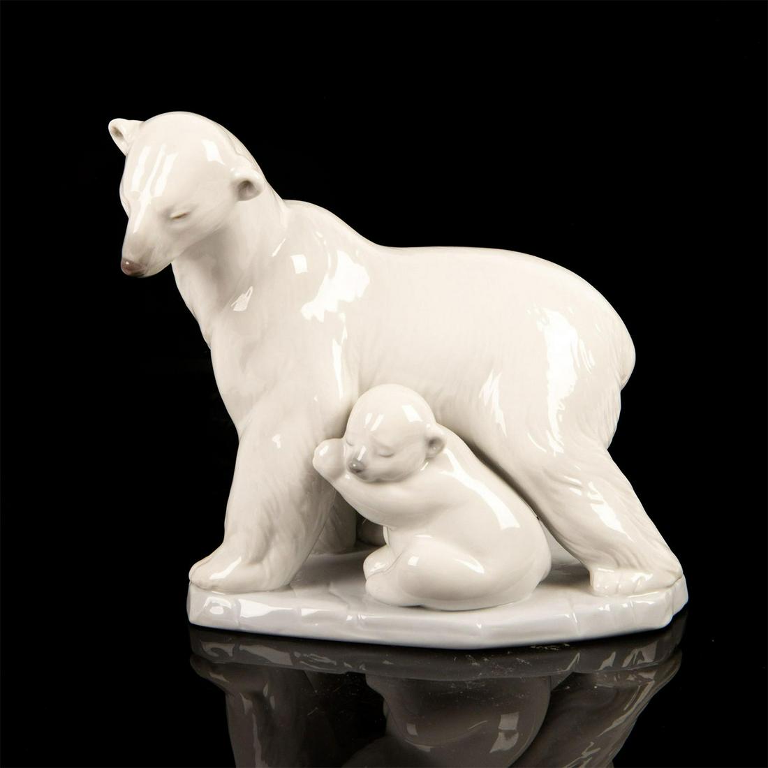 Artic Family 1006745 - Lladro Porcelain Figure (1 of 5)