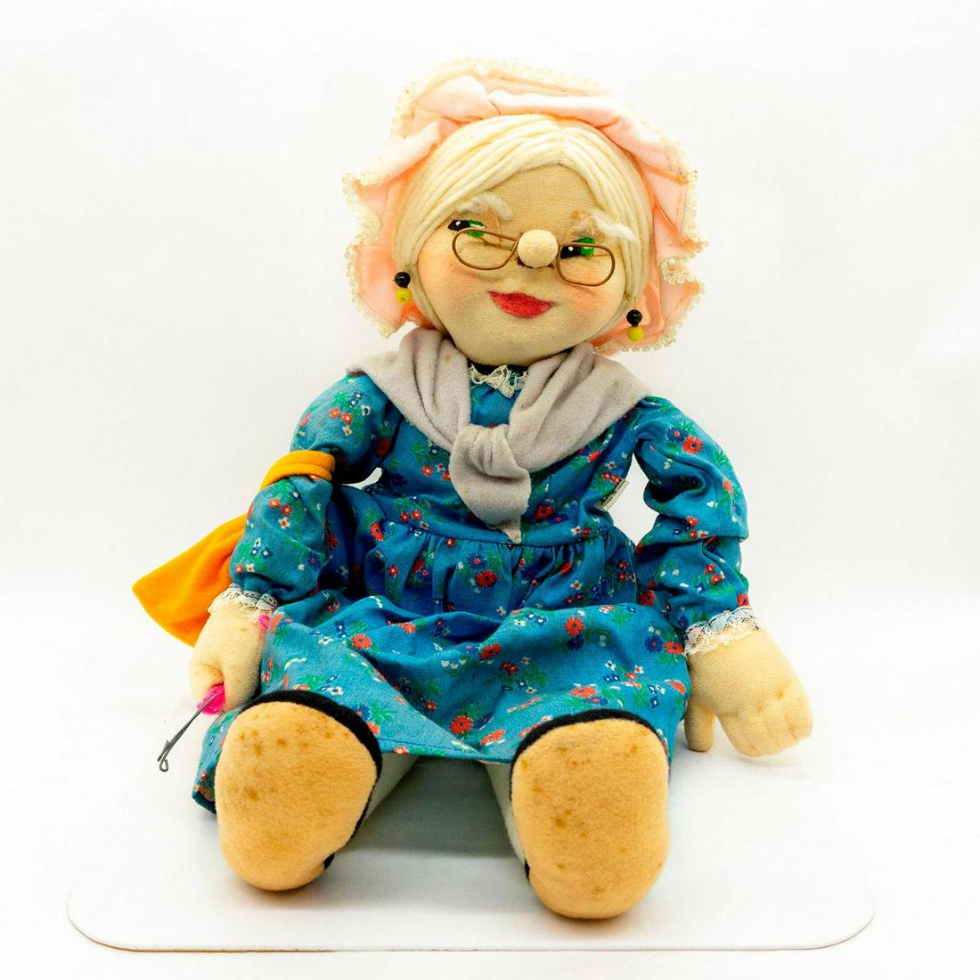 Artesania Amor Handcrafted Vintage Rag Doll, Abuela (1 of 3)