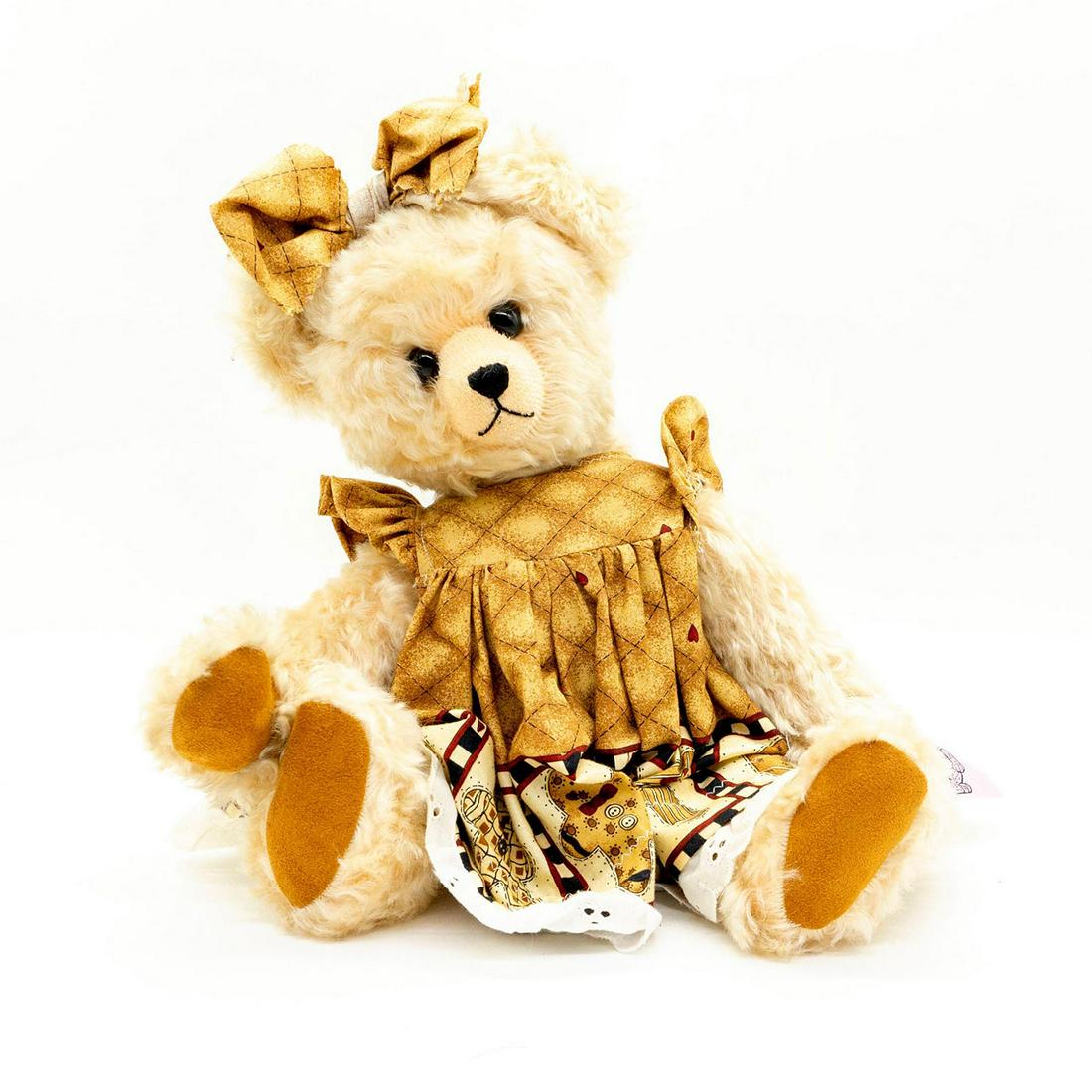 Linda Nelson Amelia Number 16 Mohair Teddy Bear (1 of 4)