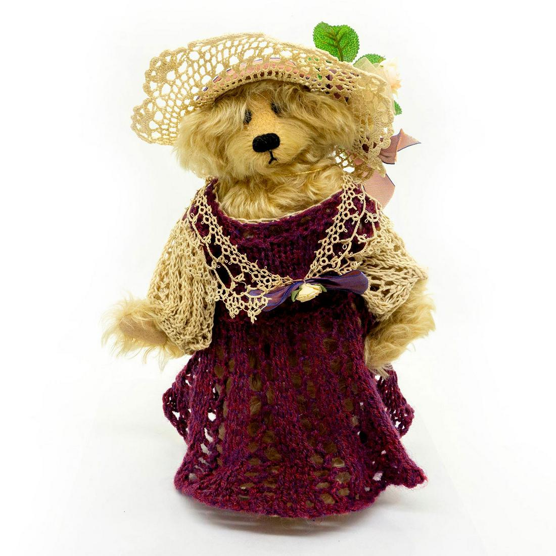 Marie Zimmermann, Crochet Dress Mohair Teddy Bear (1 of 4)