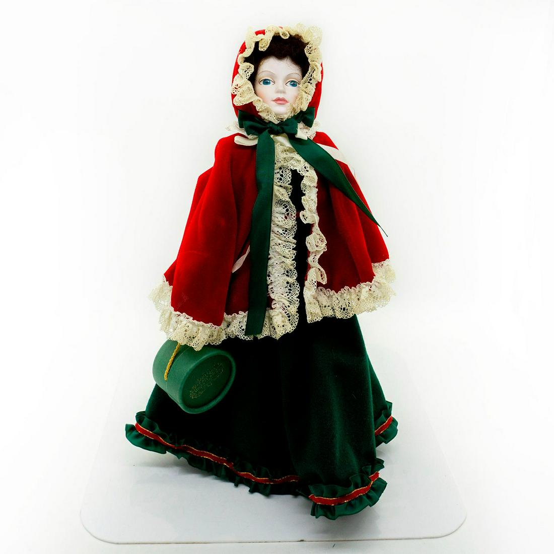 Royal Doulton Nisbet, Christmas Doll 1984, Heirloom (1 of 4)