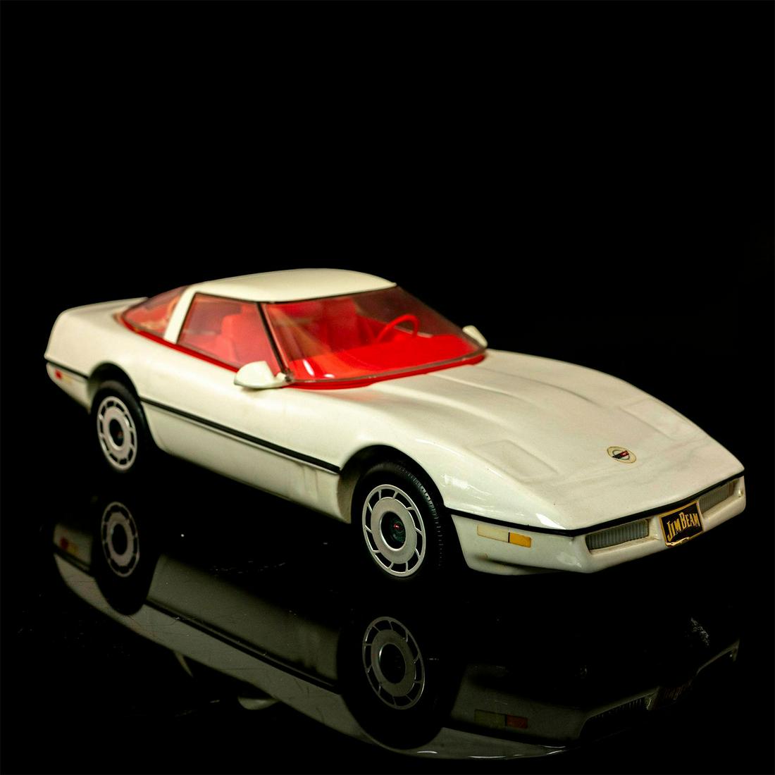 White 1984 Corvette Beam Decanter (1 of 9)
