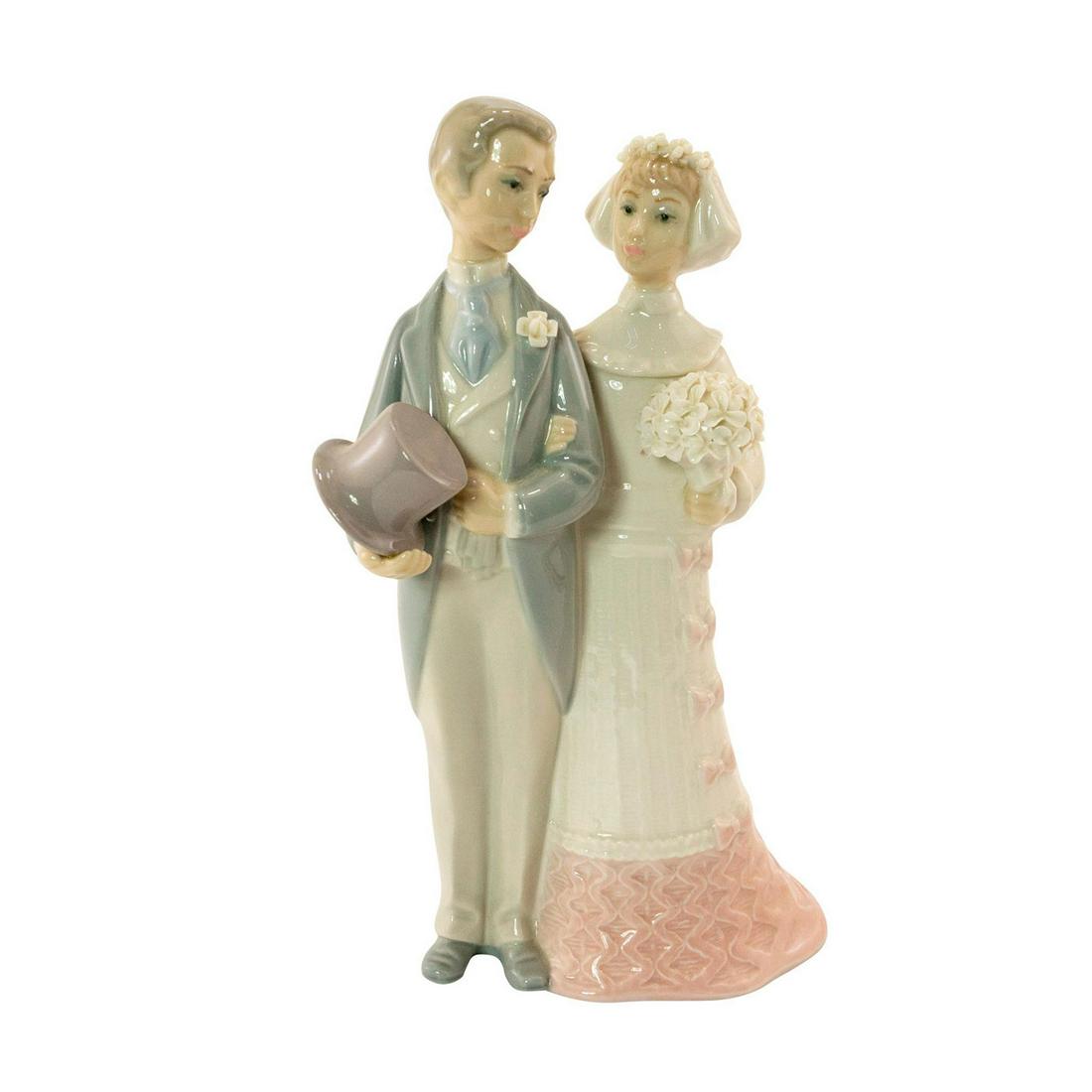 Wedding Type 168, 4808 - Lladro Porcelain Figurine (1 of 4)
