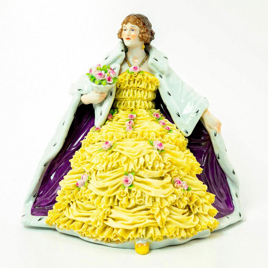 Volkstedt MV Mueller Lace Porcelain Figurine (1 of 3)