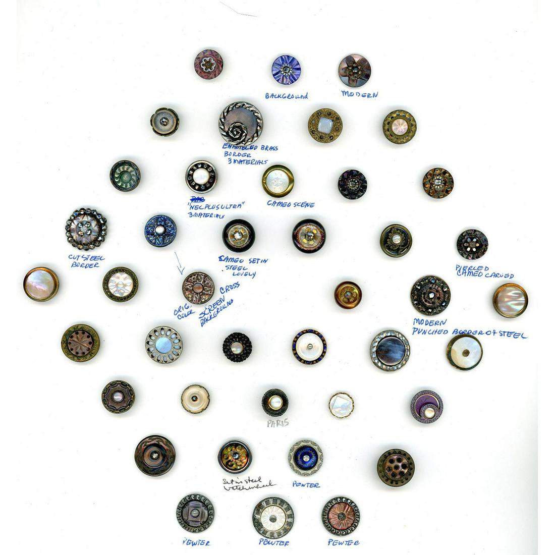 2 FULL CARDS OF CARVED PEARL BUTTONS WITH OR IN METAL (1 of 4)