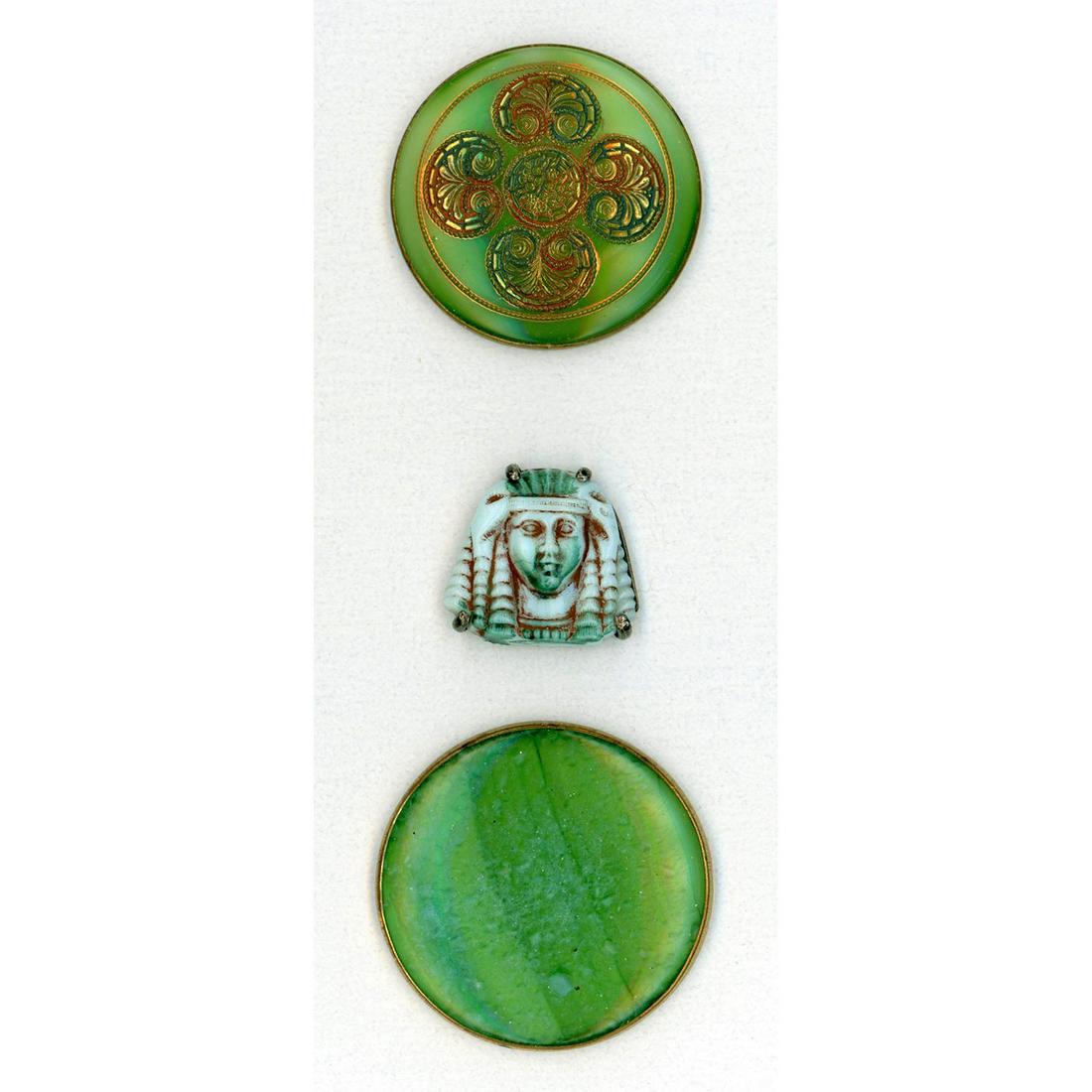 A SMALL CARD OF DIVISION 1 & 3 GLASS IN METAL BUTTONS (1 of 3)