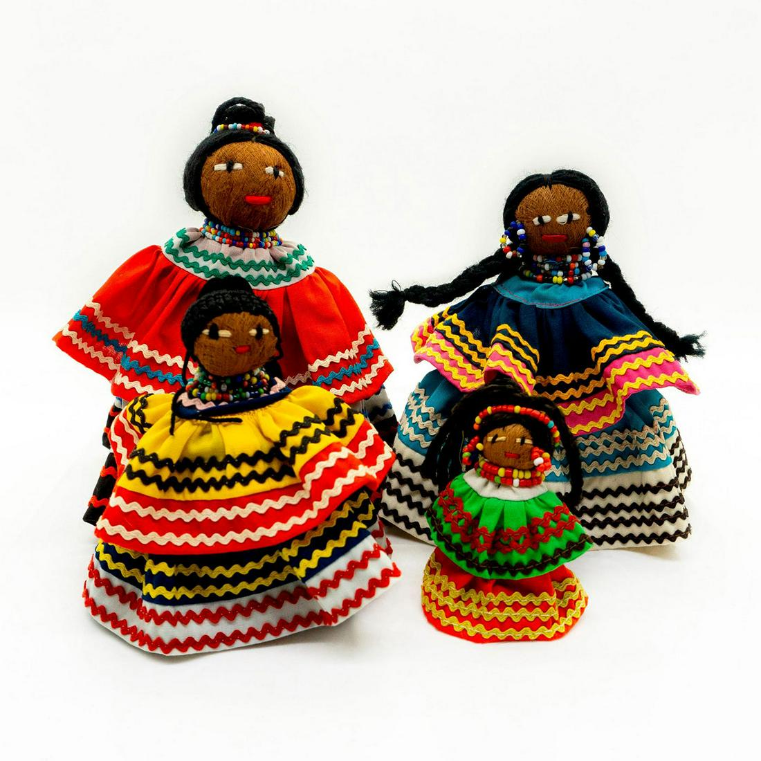 4pc Seminole Native American Palmetto Fiber Husk Dolls (1 of 4)