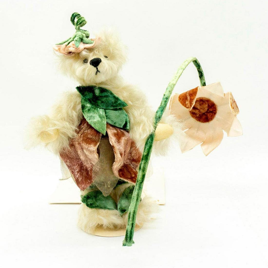 Bear Brown Collectables Teddy Bear, Petals (1 of 4)