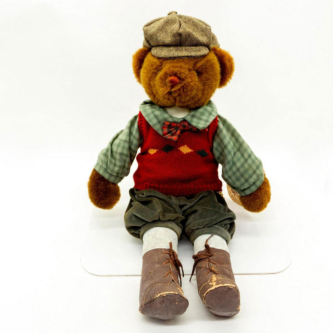 Gund Plaything's Past Teddy Bear, Willie (1 of 3)