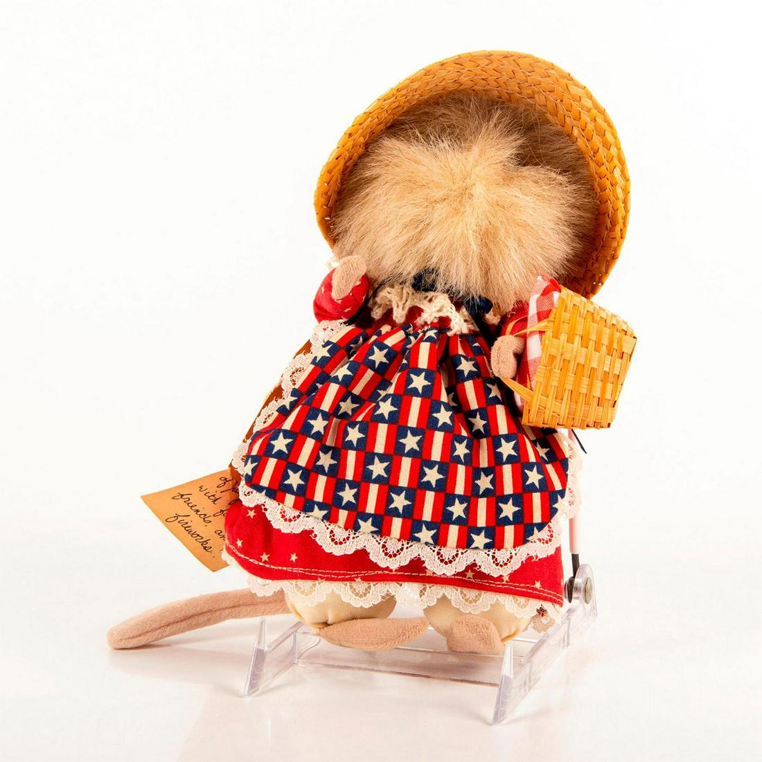 Oak Beary Crafts, Sue Ann Boxberry: Furry hamster bear wearing a patriotic dress and apron. All red, white and blue with straw bonnet. Signed by artist on foot. Manufacturer tag included. Artist: Karen Hampson Issued: 1991 Dimensions: 8