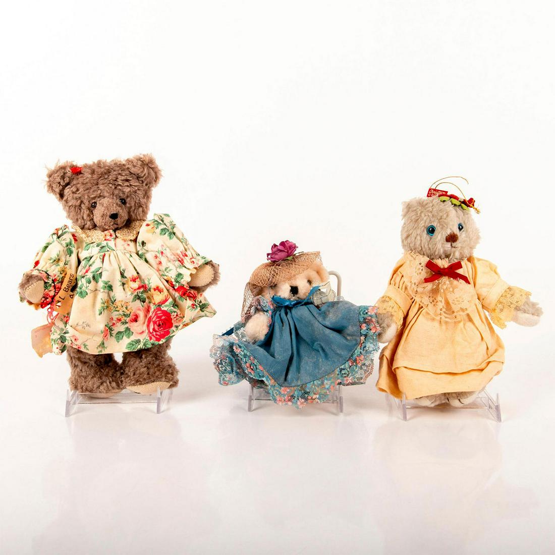 Set Of Three Collectable Teddy Bears (1 of 4)
