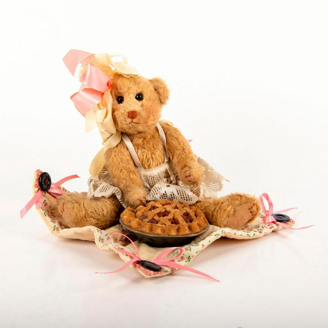 Vintage Teddy Bear Set, Picnic Time (1 of 4)