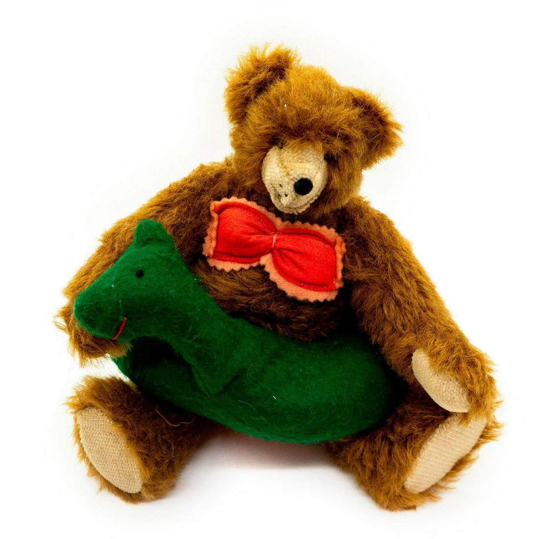 Barbara Golden, Handmade Splasher Poolside Teddy Bear (1 of 3)