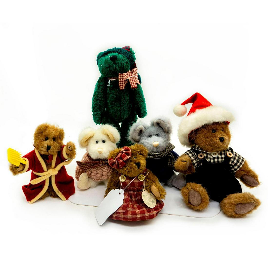 Set Of Six Boyds Bears Plush Animals, Winter Theme (1 of 3)