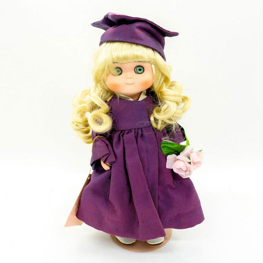 Dolly Dingle's Family Reunion Sylvia Smart Ceramic Doll (1 of 3)