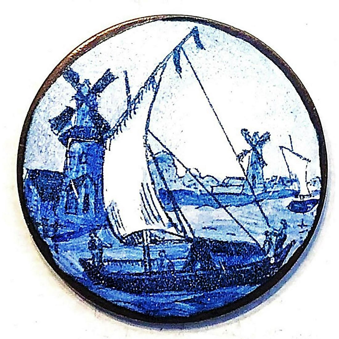 A DIVISION ONE MONOCHROMATIC ENAMEL SCENE BUTTON (1 of 2)