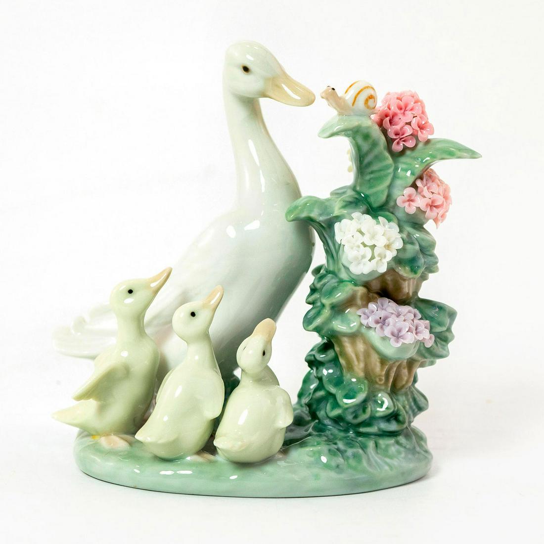 How Do You Do!! 1001439 - Lladro Porcelain Figurine (1 of 3)