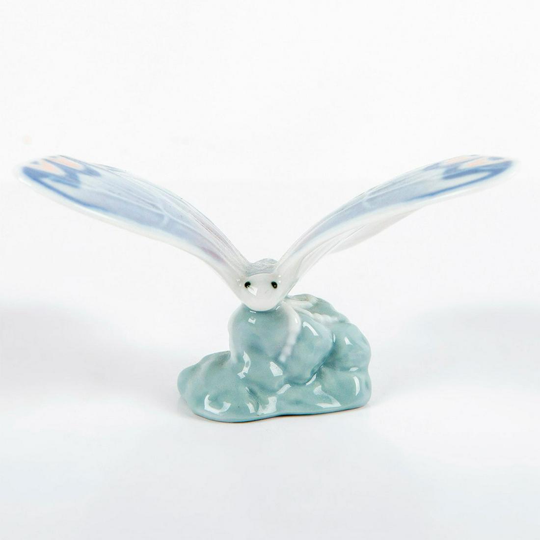 Blue Butterfly - Nao by Lladro Figurine (1 of 4)