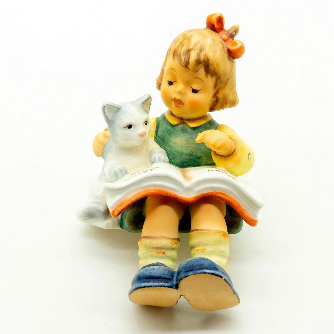 Sharing A Story 2080A - Goebel Hummel Figure (1 of 8)