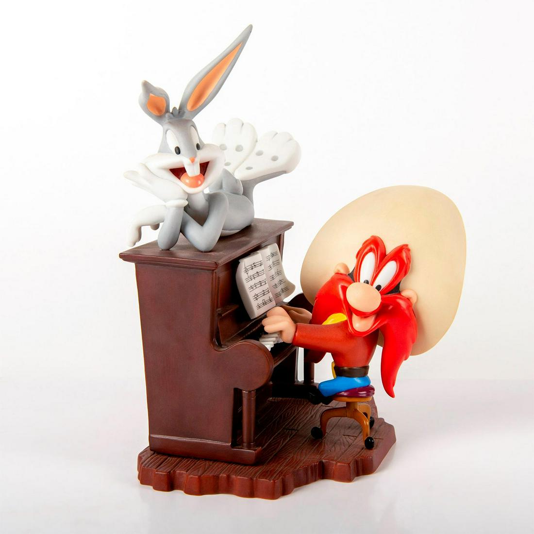 Wedgwood Looney Tunes Figurine, Bugs Bunny And Yosemite (1 of 4)
