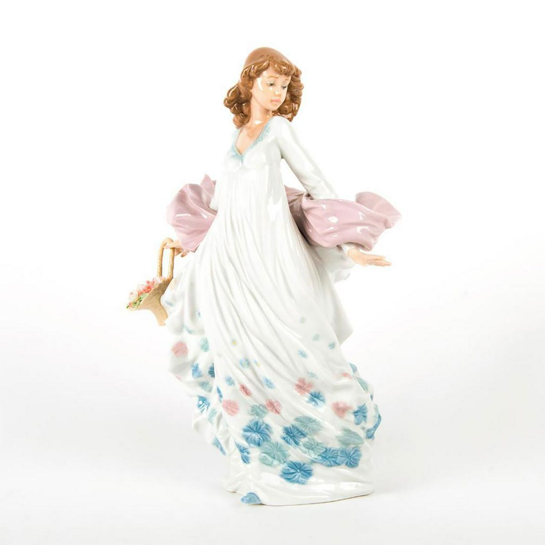 Spring Splendor 1005898 - Lladro Porcelain Figurine (1 of 5)