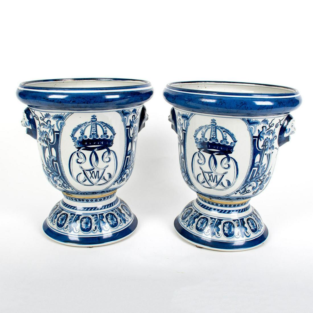 Pair of Abigails Ceramic Planters, Blue And White (1 of 7)