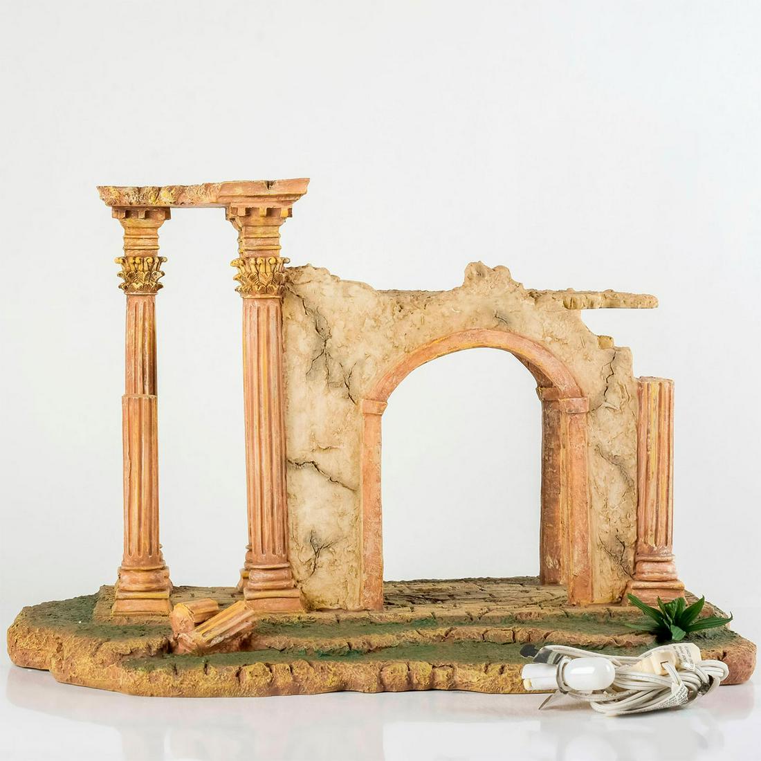 Roman Scale Building, Lighted Greco Roman Stable 50543: Made of durable resin. Scaled for 5" Fontanini Heirloom Nativity figures. With original box. Good condition. Light switch not functional. #roman #fontanini #nativity #greco #stable Issued: 1999 Dimens