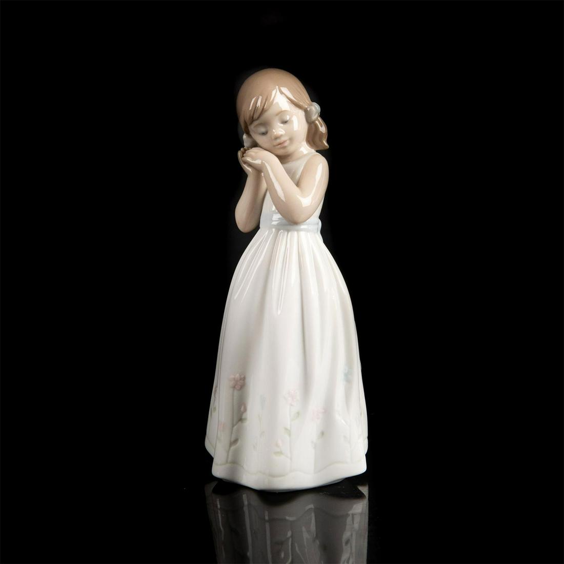 My Sweet Princess 1006973 - Lladro Porcelain Figurine (1 of 3)
