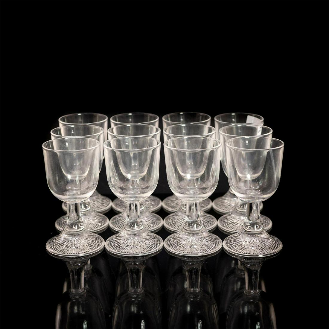 12 Cordial Glasses (1 of 5)