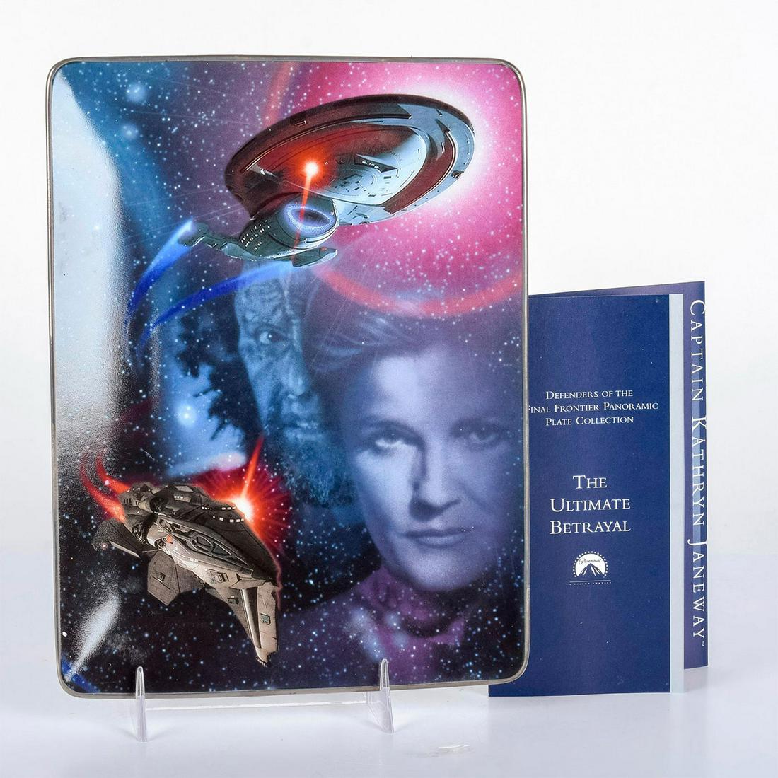 Star Trek Collector's Plate, Voyager, The Ultimate (1 of 3)