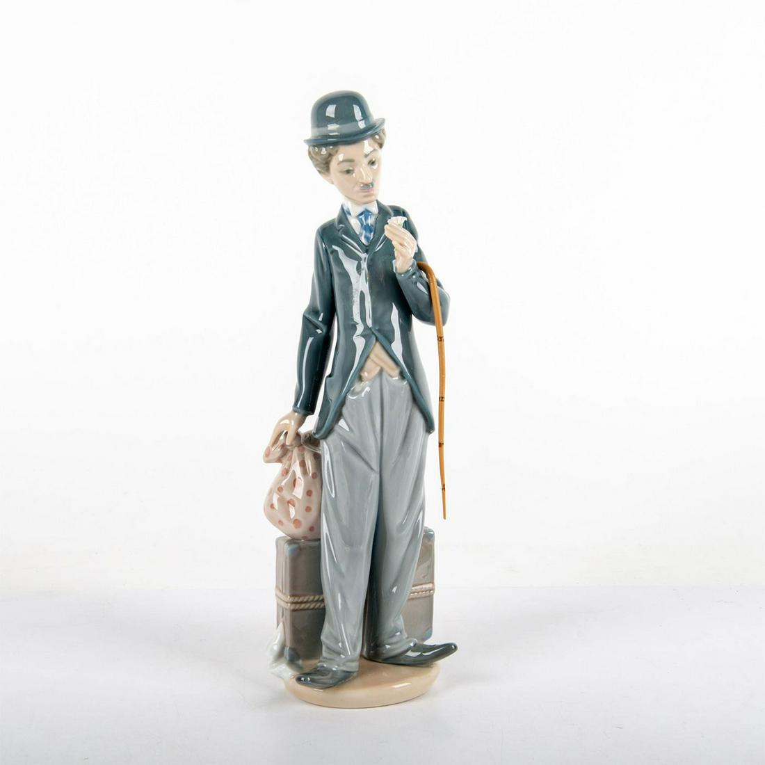 Charlie The Tramp 1005233 - Lladro Porcelain Figurine (1 of 3)