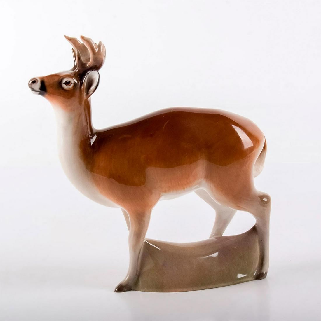 Royal Doulton Animal Figurine, White-Tailed Deer HN2658 (1 of 4)