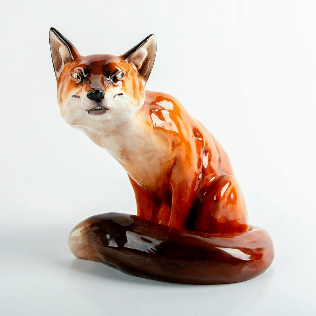 Royal Doulton Figurine, Extra Large Seated Fox HN2634 (1 of 4)