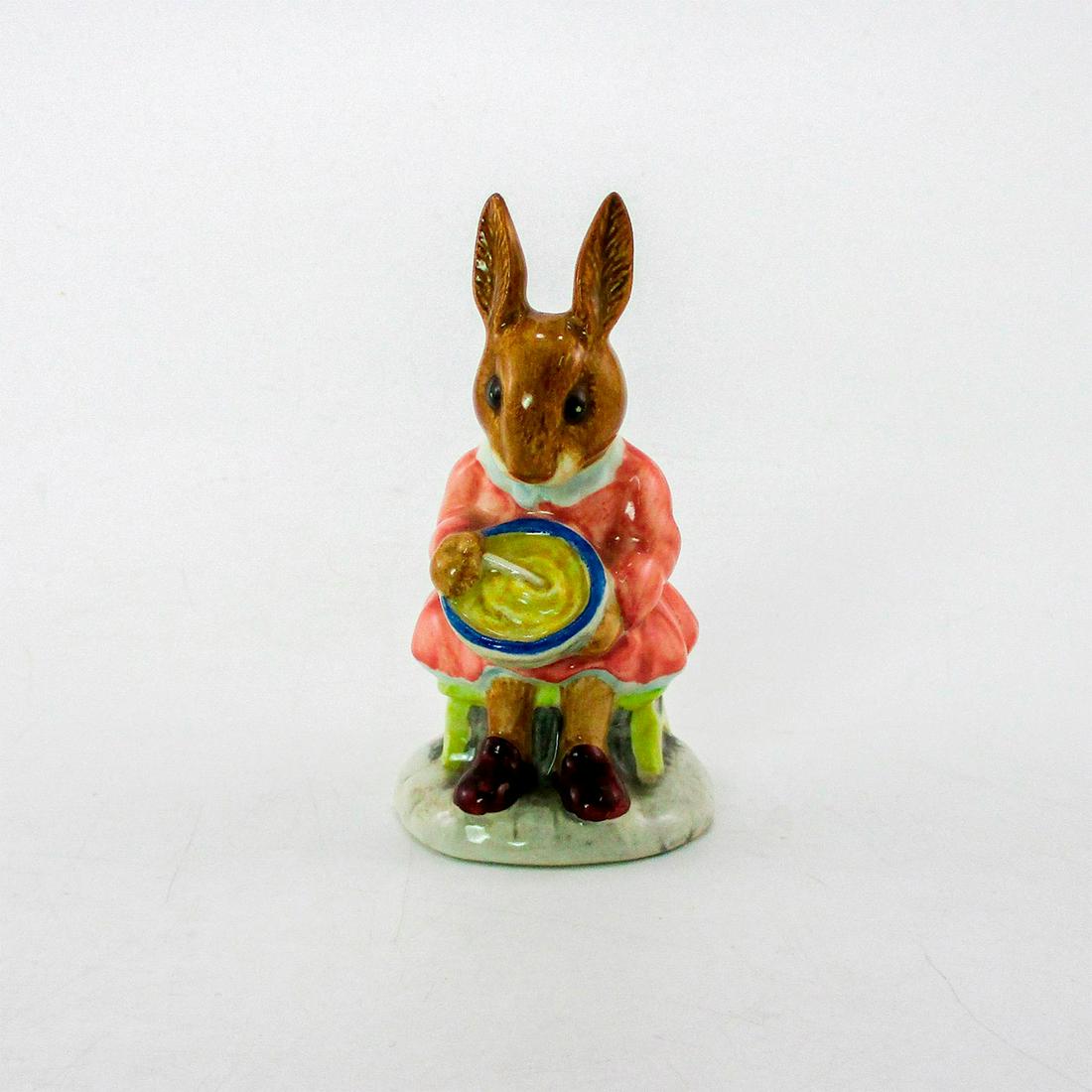 Buntie Helping Mother DB2 - Royal Doulton Bunnykins (1 of 3)
