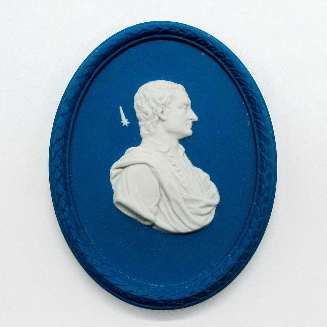 Wedgwood Saxon Blue Jasperware Plaque, Sir Isaac Newton (1 of 4)