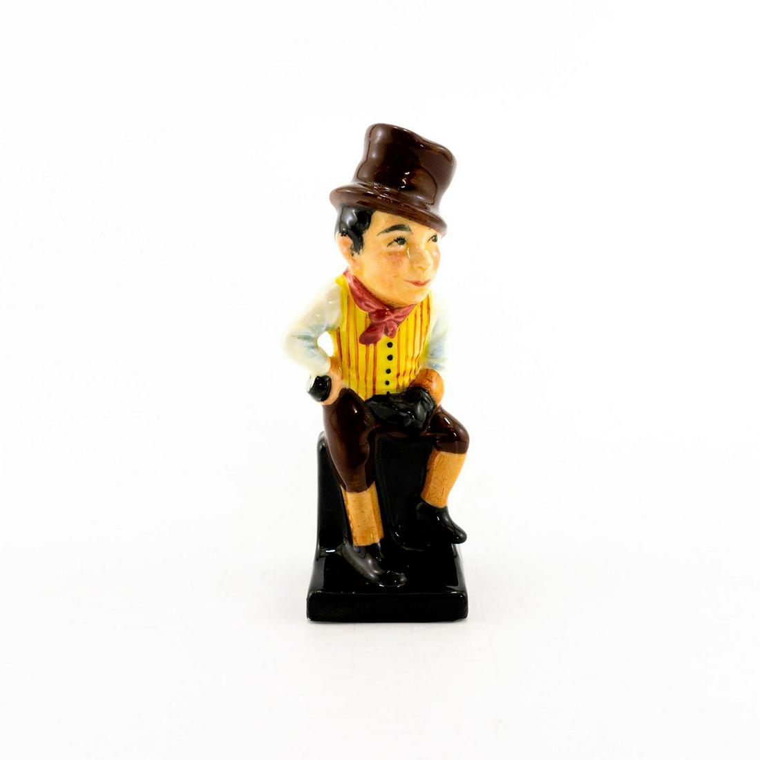 Sam Weller M48 - Royal Doulton Mini Figurine: Character from the Charles Dickens series. Marked Doulton England. Artist: Leslie Harradine Issued: 1932-1981 Dimensions: 4"H Manufacturer: Royal Doulton Country of Origin: England