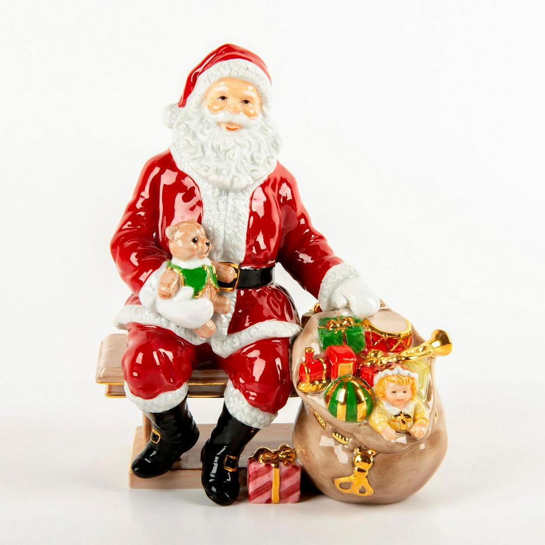 Royal Doulton Figurine, Holiday Traditions Santa Claus (1 of 3)