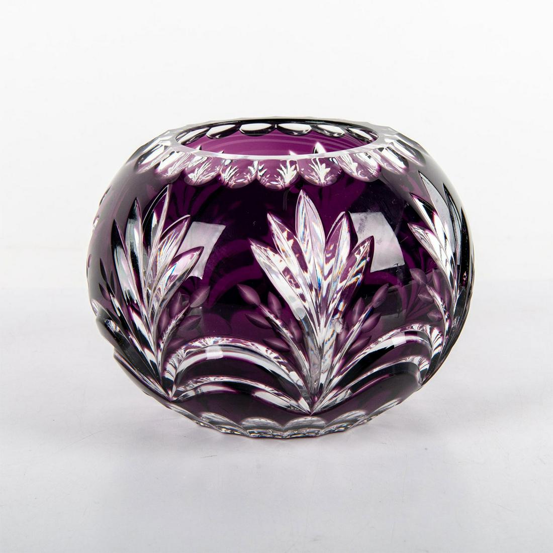 Vintage Bohemian Czech Cut to Clear Crystal Bowl: Purple and clear faceted crystal; floral pattern; highly detailed. No markings. Minor chip on side. #cuttoclear #crystal #glass #bohemian Issued: 20th c. Dimensions: 4.25"H x 5.5" dia. Country of Orig