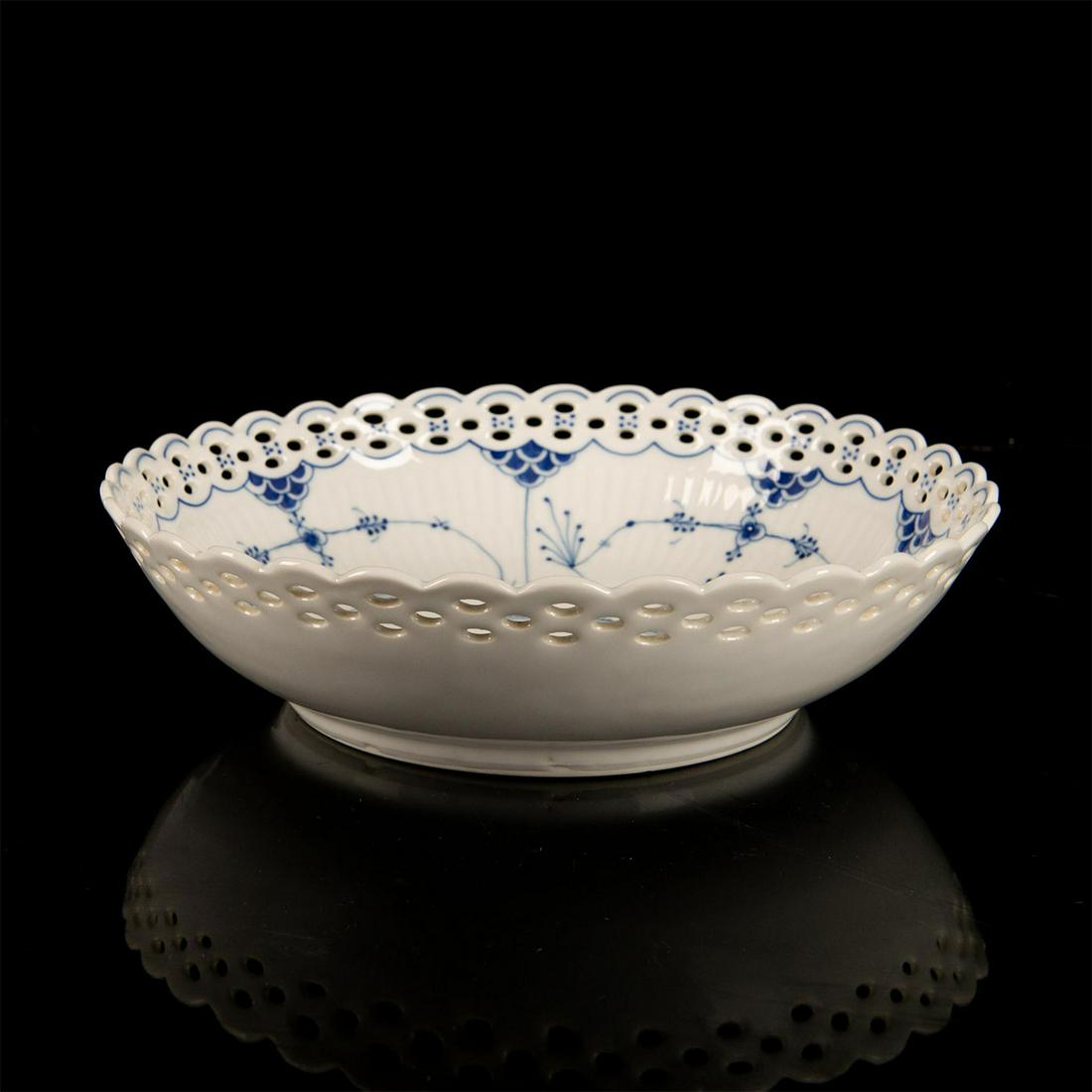 Schumann Porcelain, Serving Bowl (1 of 4)