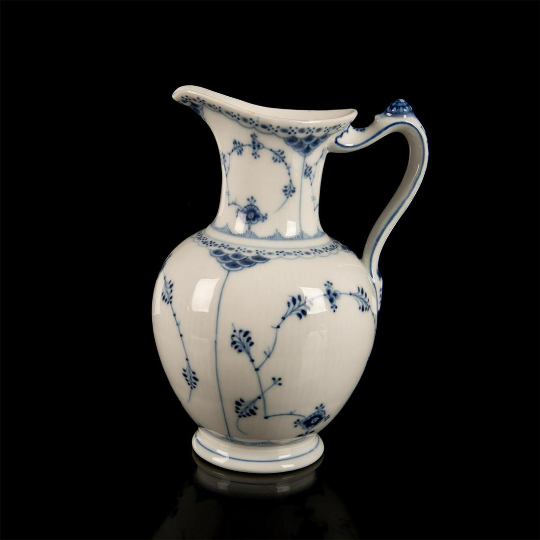Royal Copenhagen Blue Fluted Half Lace, Pitcher with: Beautiful porcelain lidded pitcher with snail shell accent on the handle. White and blue coloration. Number 722 and 482. Royal Copenhagen backstamp. #RoyalCopenhagen Artist: Arnold Krog Issued: 20th c