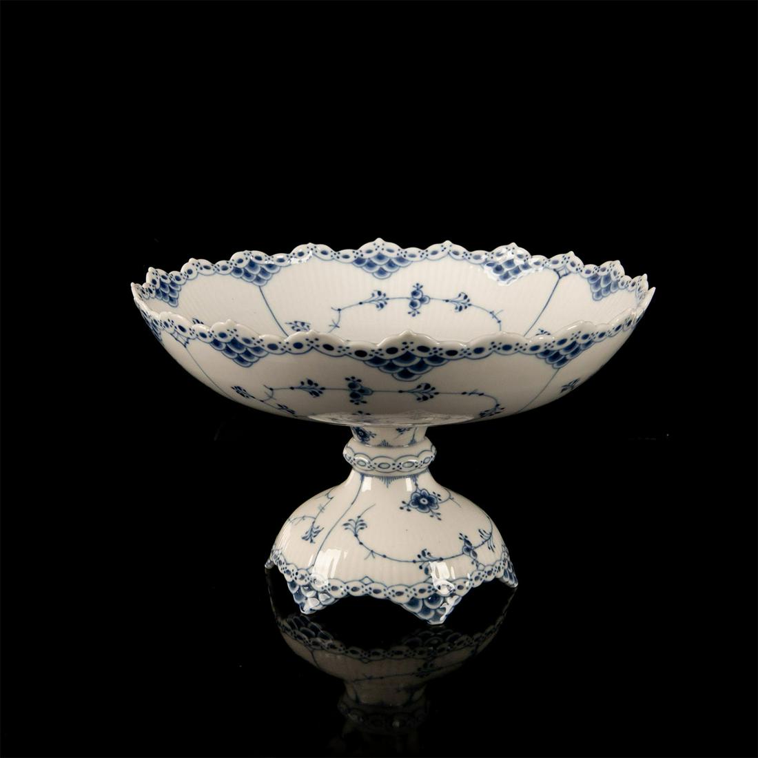 Royal Copenhagen Blue Fluted Half Lace, Footed Bowl: Beautiful large porcelain serving or fruit bowl. White and blue coloration. Number 634. Royal Copenhagen backstamp. Good condition. Base - 5.75" Diameter. #RoyalCopenhagen Artist: Arnold Krog Issued: