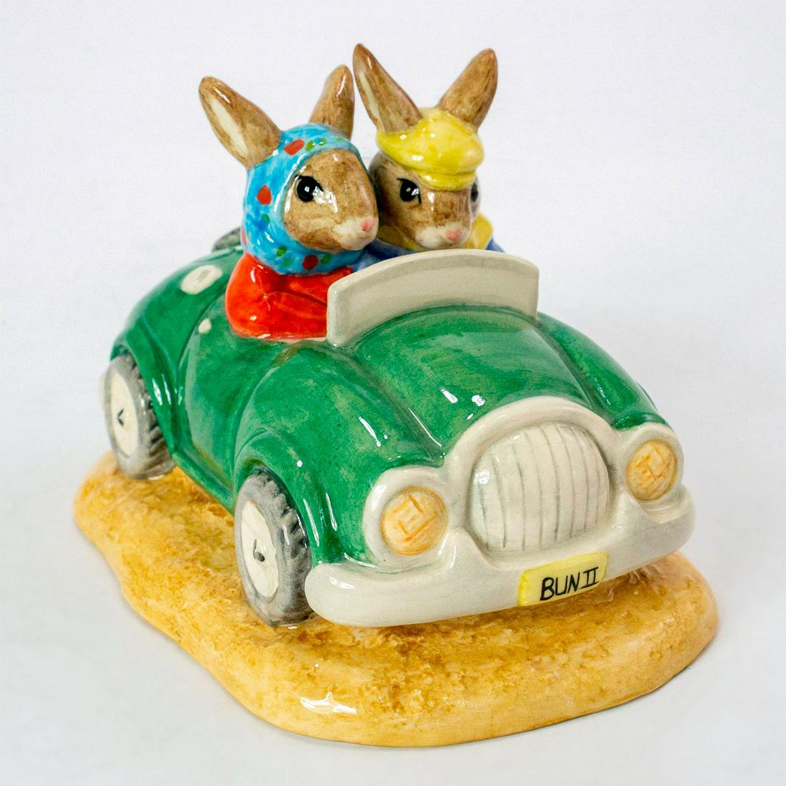 Day Trip DB260 - Royal Doulton Bunnykins (1 of 4)
